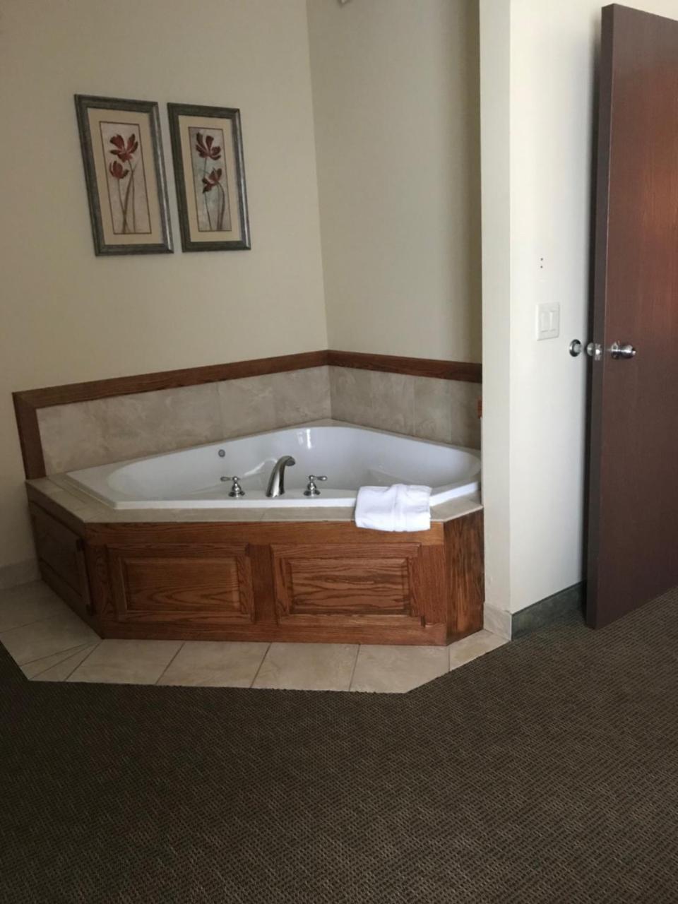 Randolph Inn And Suites Winchester Extérieur photo